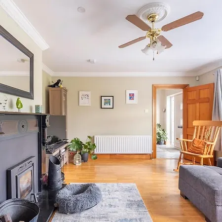 Large Galway On Edge Of With Superb Garden * Castlegar