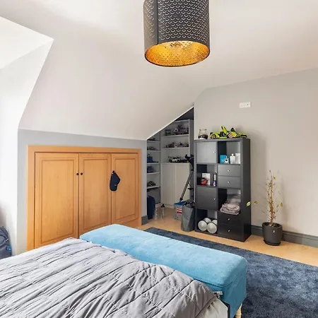 Large Galway On Edge Of With Superb Garden * Castlegar