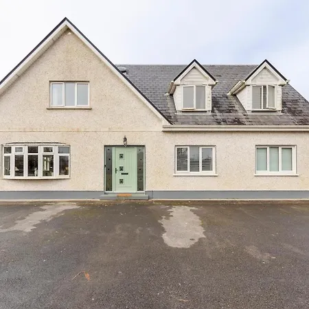 Large Galway On Edge Of With Superb Garden