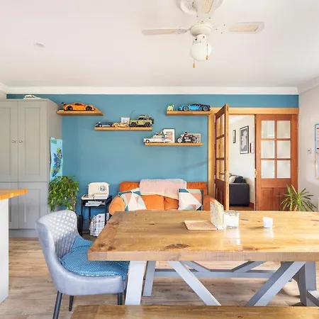 Large Galway On Edge Of With Superb Garden *