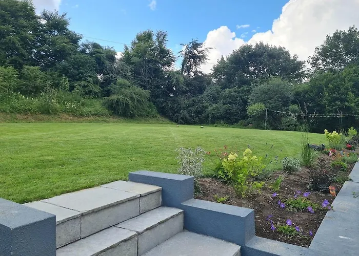 Large Galway On Edge Of With Superb Garden *