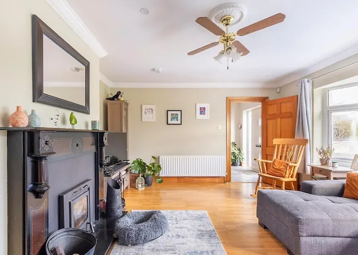 Large Galway On Edge Of With Superb Garden * Castlegar