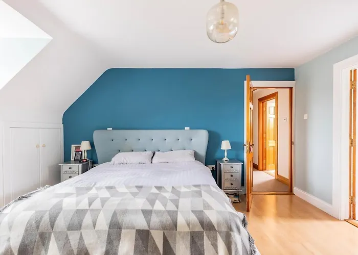 Large Galway On Edge Of With Superb Garden فيلة *