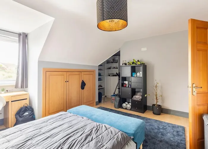 Large Galway On Edge Of With Superb Garden * Castlegar