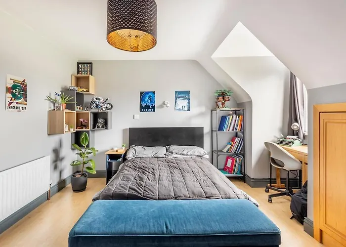 Large Galway On Edge Of With Superb Garden فيلة *