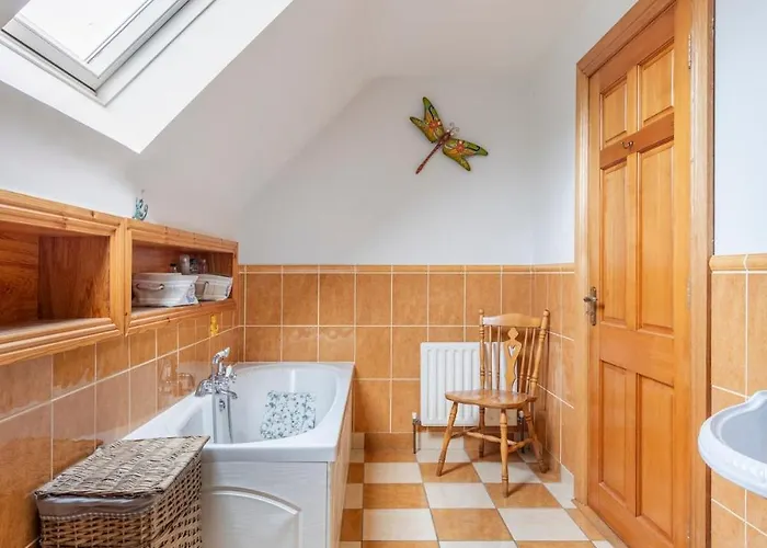 فيلة Large Galway On Edge Of With Superb Garden *