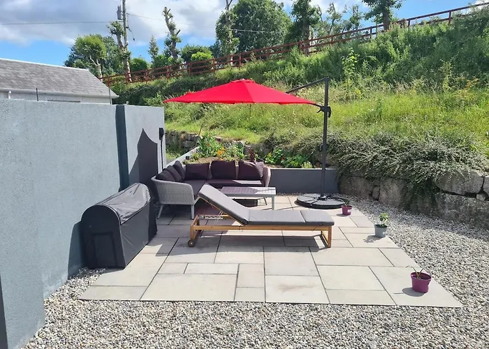 Large Galway On Edge Of With Superb Garden Villa Castlegar