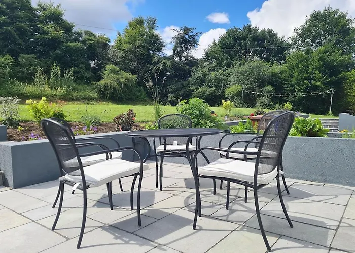 Large Galway On Edge Of With Superb Garden