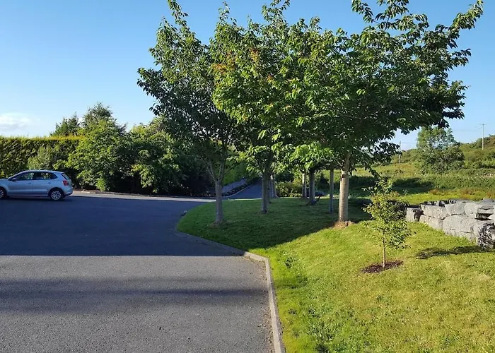 Large Galway On Edge Of With Superb Garden Castlegar