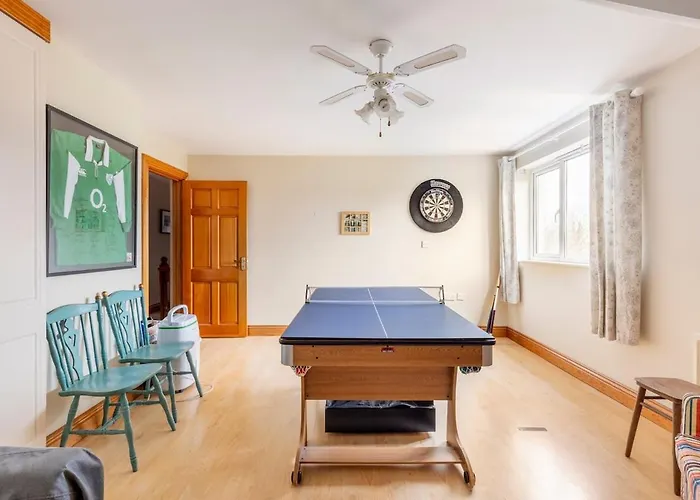 Large Galway On Edge Of With Superb Garden *