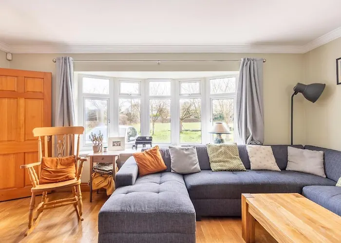 Large Galway On Edge Of With Superb Garden * Castlegar