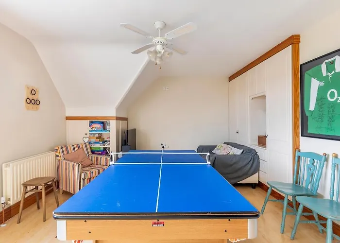 Villa Large Galway On Edge Of With Superb Garden *
